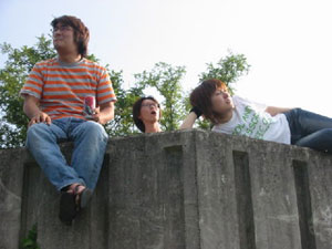 �A�C�A���N���E